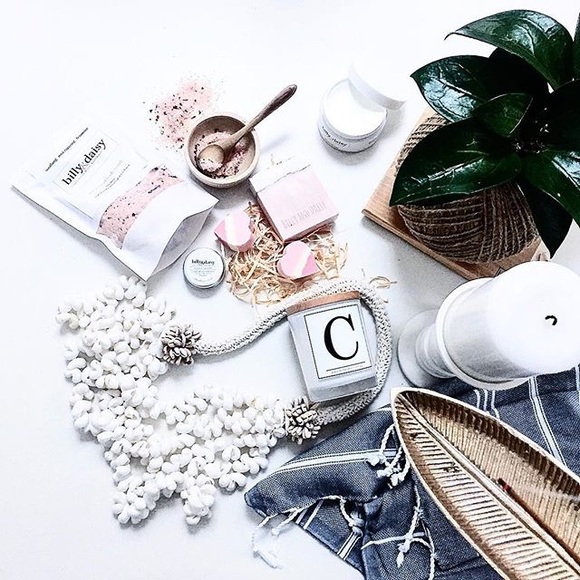 Love something? Make me an offer! 💗 - Picture 3 of 7